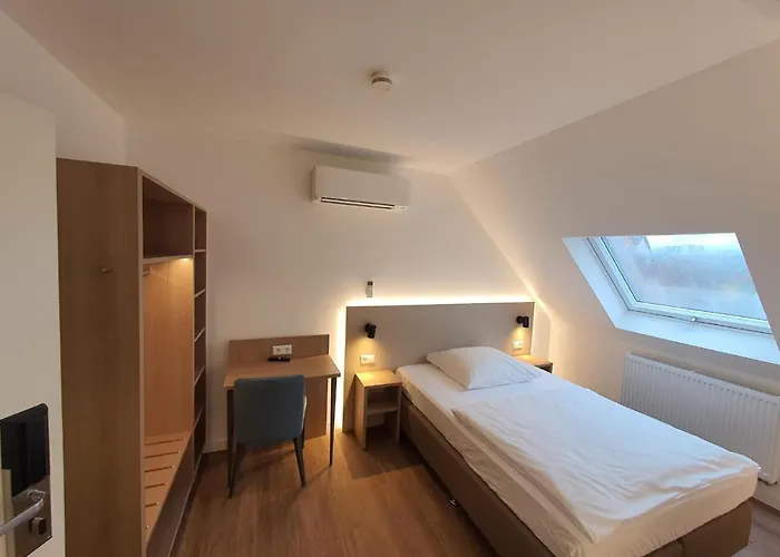 Zur Traube Szálloda Möglingen